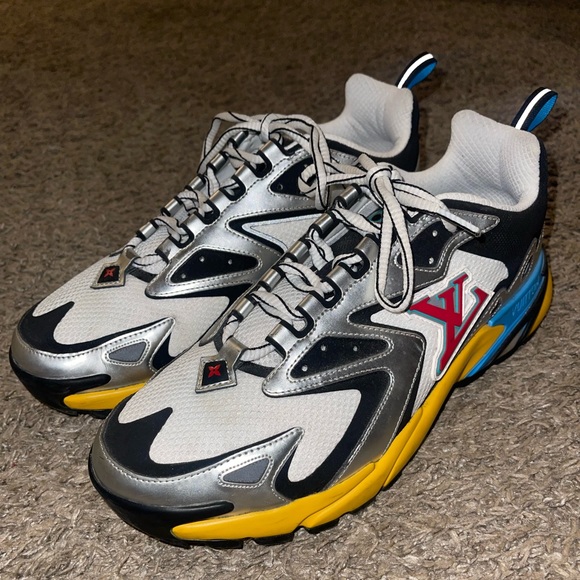 100% AUTHENTIC LOUIS VUITTON RUNNER TATIC SNEAKER SIZE 8 MENS!!! - Picture 4 of 6